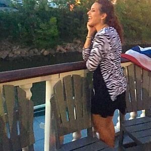 Meet your Posher, Alexis