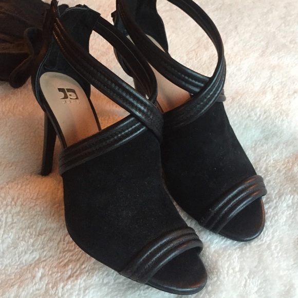 Joe's black leather and suede pumps heels - Picture 2 of 4