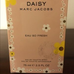 Daisy by Marc Jacobs