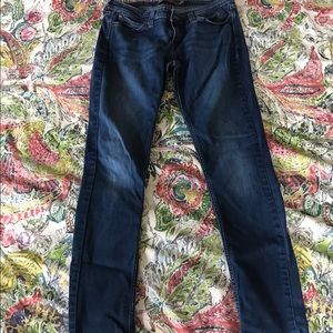 Levi skinny curvy jean