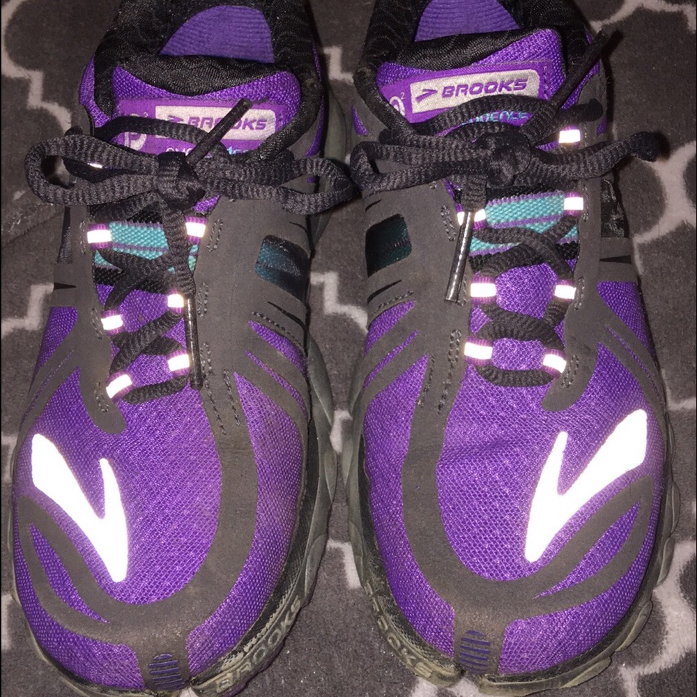 Brooks purple running shoes