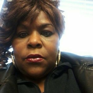 Meet your Posher, Valerie