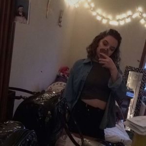 Meet your Posher, Hannah