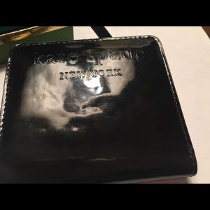 Kate Spade Big Apple Small Stacy Wallet