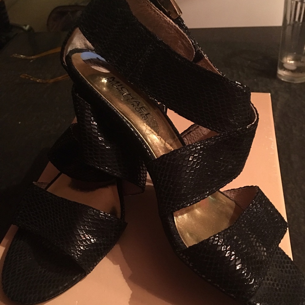 Michael Kors heel