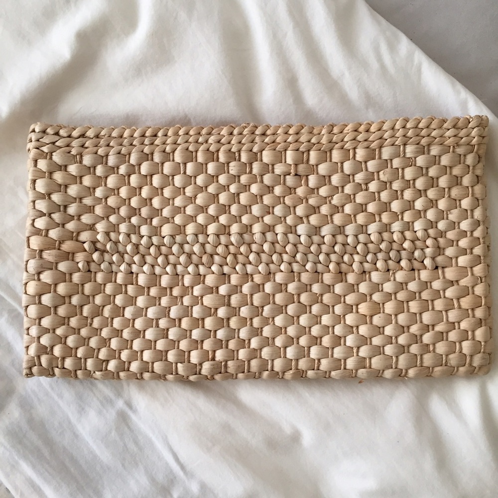 Vintage woven clutch