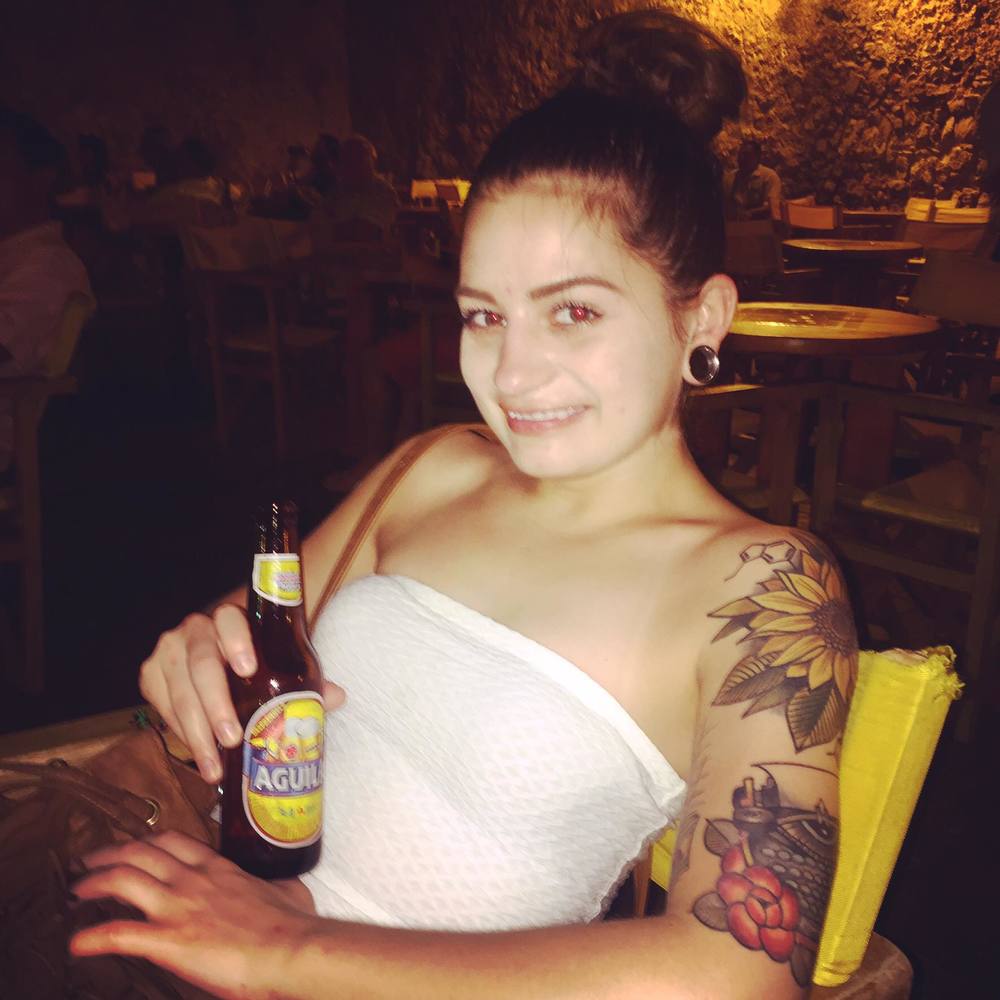 Meet your Posher, Lauren