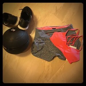 Free to be zen bra lululemon size 4