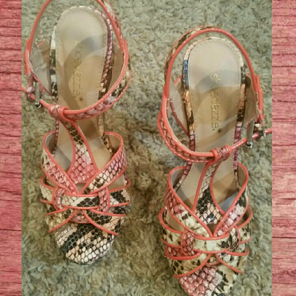 Beautiful Orange Roccia Pyhton Print High Heels