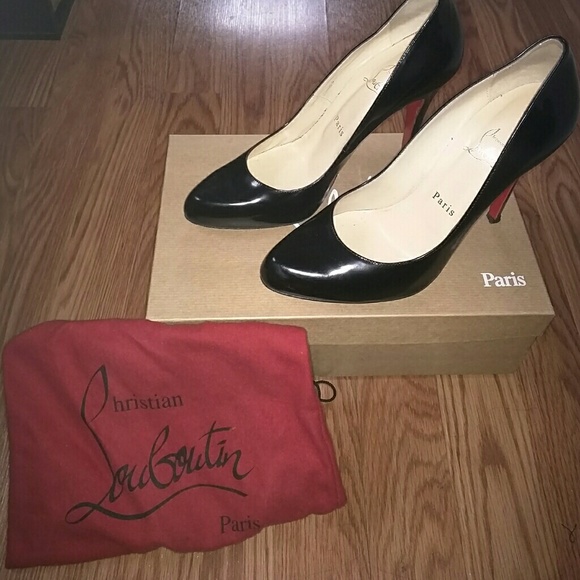 Christian Louboutin Shoes - 🎉HP🎉 Christian Louboutin Decollete