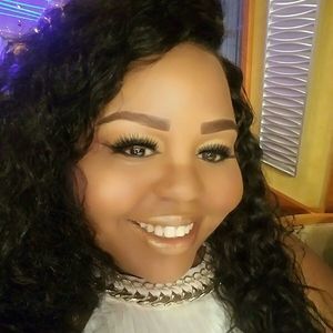 Meet your Posher, Candice