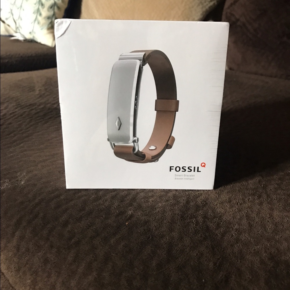 Fossil smart bracelet