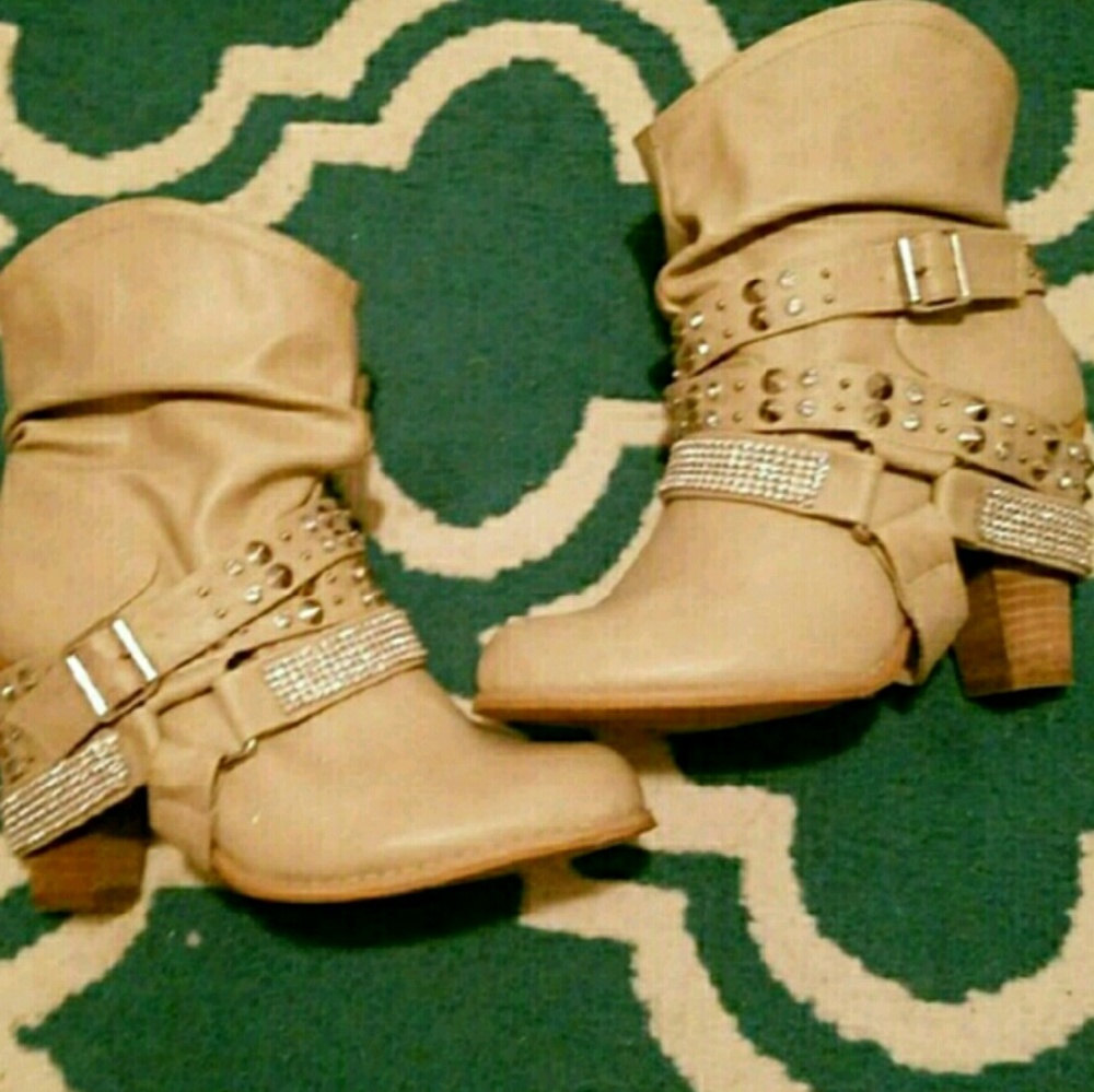 Cute booties!