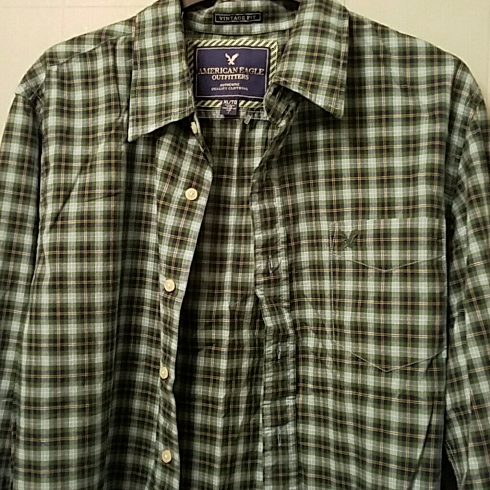 NWOT American Eagle button up