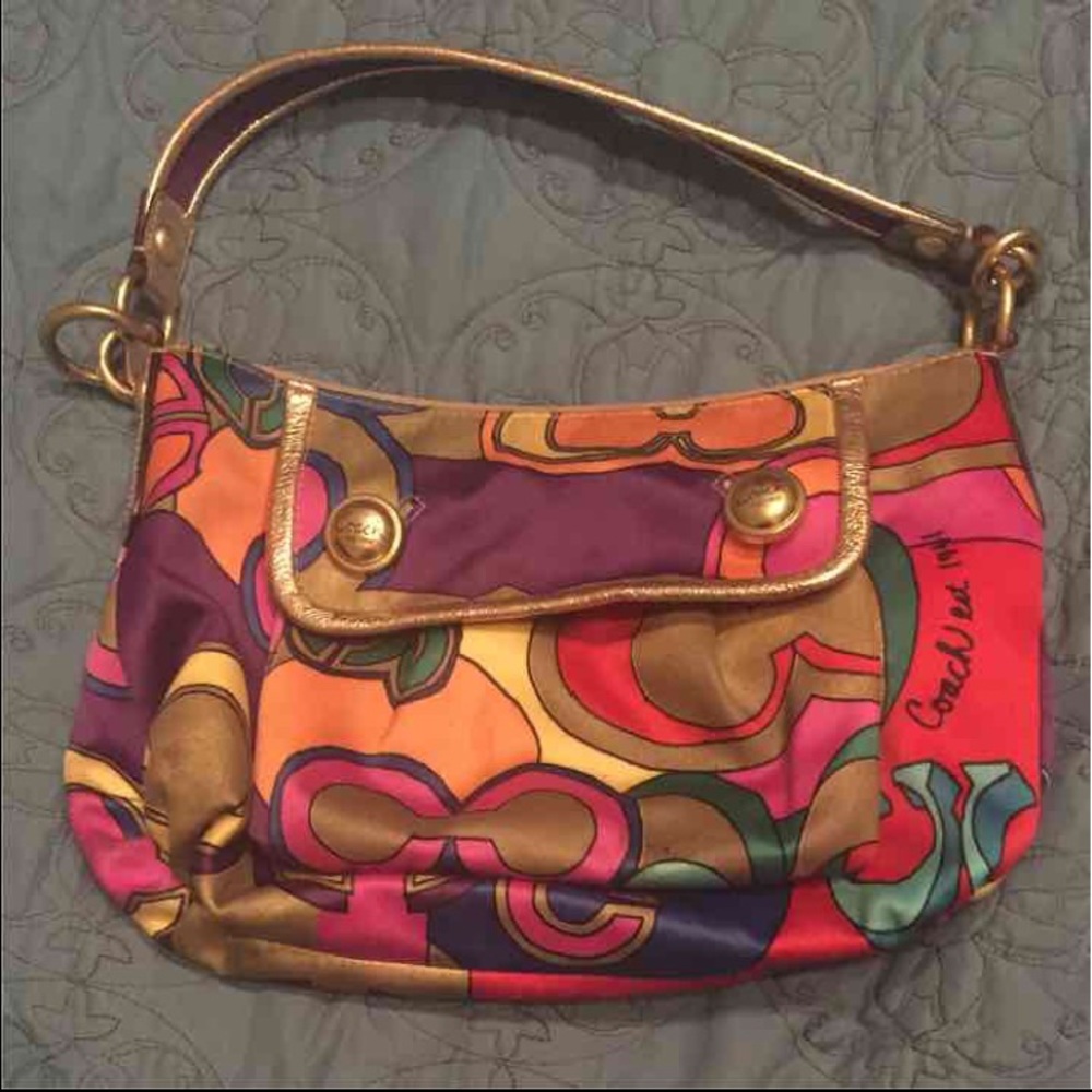 Coach authentic shoulder bag