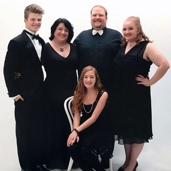 Meet your Posher, Tisha - Picture 1 of 1