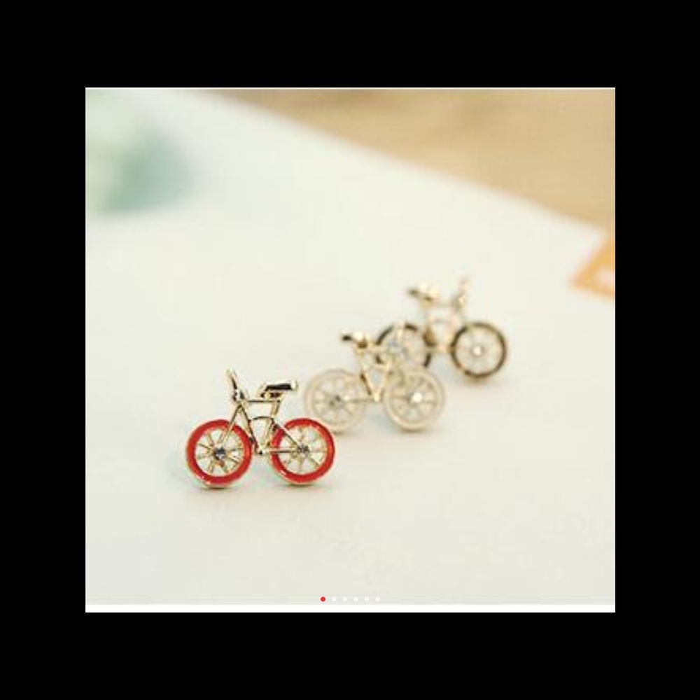 🌹🌹VINTAGE STYLE BICYCLE EARRINGS 🌹🌹 - Picture 1 of 1