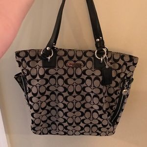 Coach signature tote