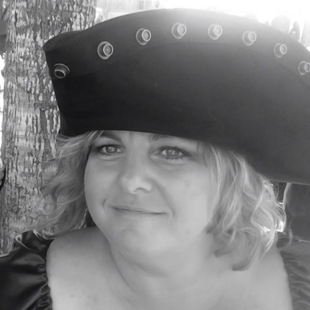 Meet your Posher, Lori