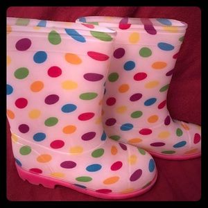 Child's rain boots 🌈