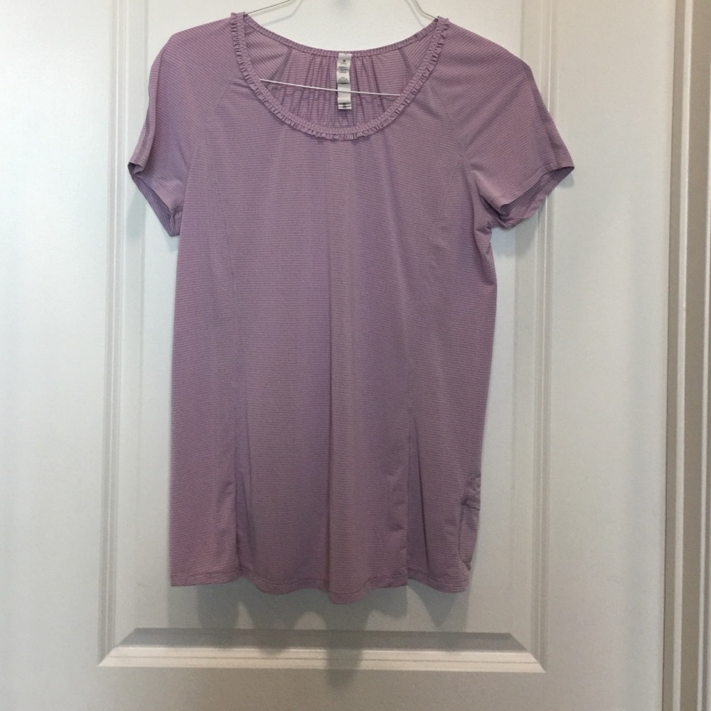 Lululemon tee