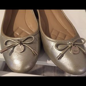 Vince Camuto ballet flats
