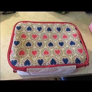 Honest company lunch box.