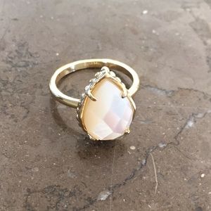 Kendra Scott Mother of Pearl ring, size 7