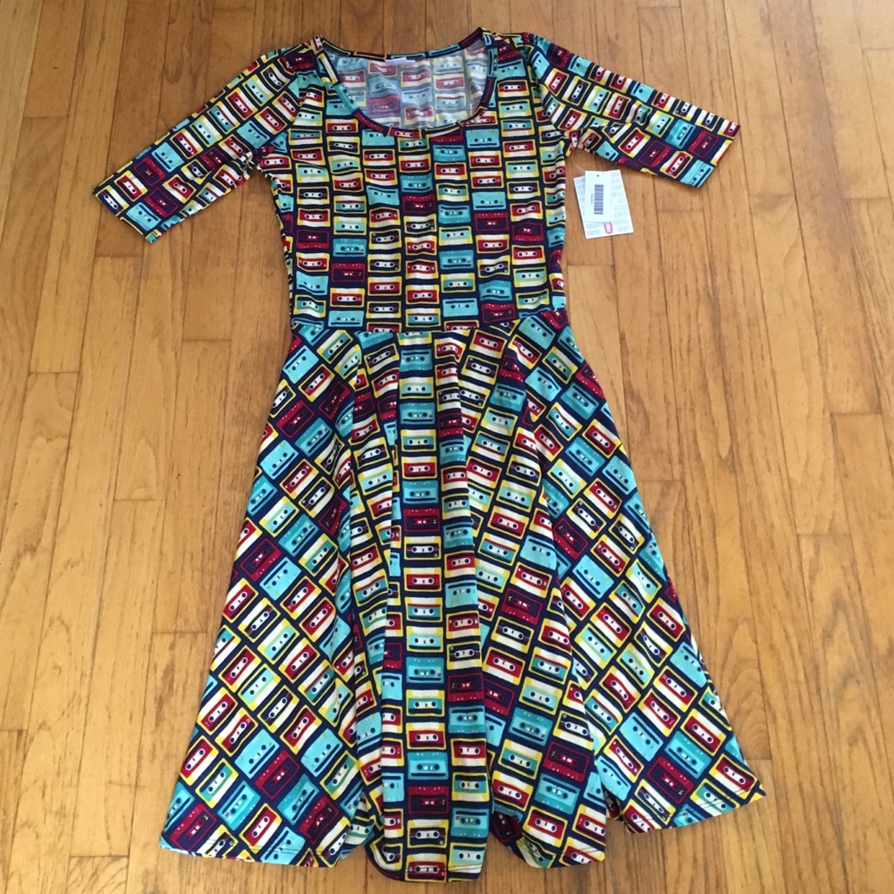 LuLaRoe Nicole Small NWT Rare