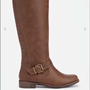 Brand new brown boots