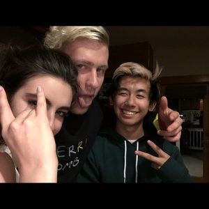 Meet your Posher, Logan