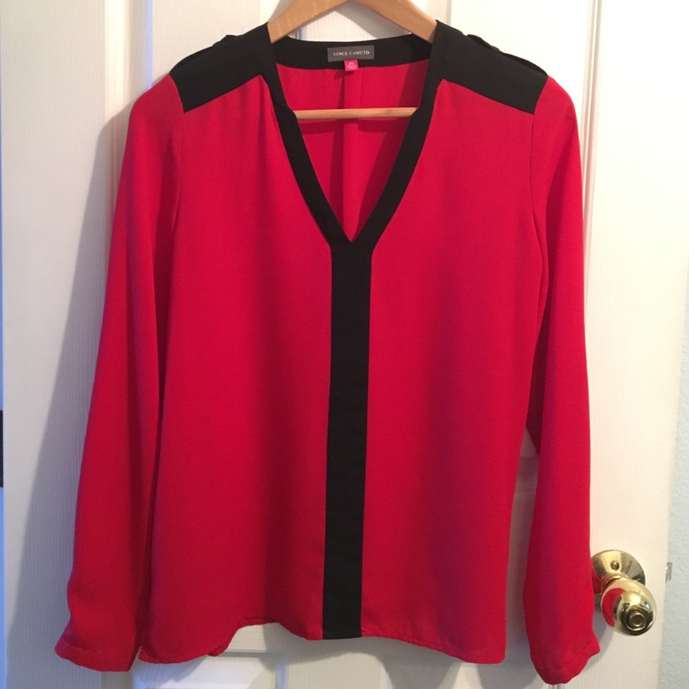 ❤️ Vince Camuto Blouse ❤️