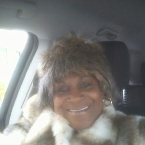 Meet your Posher, Gloria