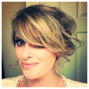 Meet your Posher, Carly