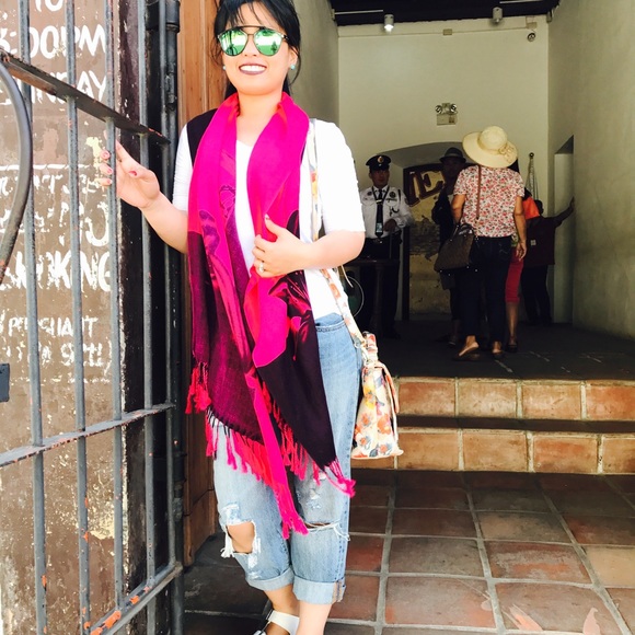 Levi's 501 Boyfriend Jeans  - Picture 7 of 8