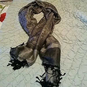 Silver/black scarf