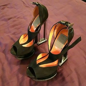 fRH high 5in' heeled shoe