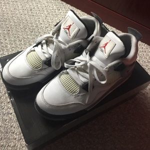Air Jordan 4 retro