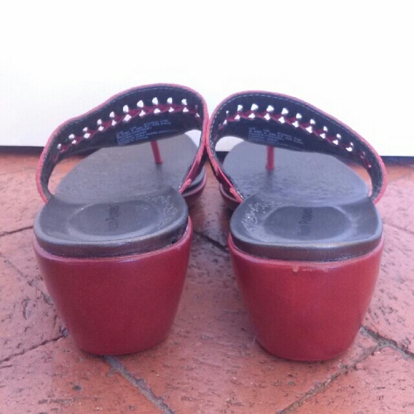 Hush Puppies Leather Sandals Sz 6.5M - Picture 3 of 4