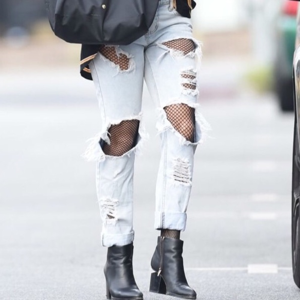 🆕 Small Diamond Fishnet Tights - Picture 4 of 7
