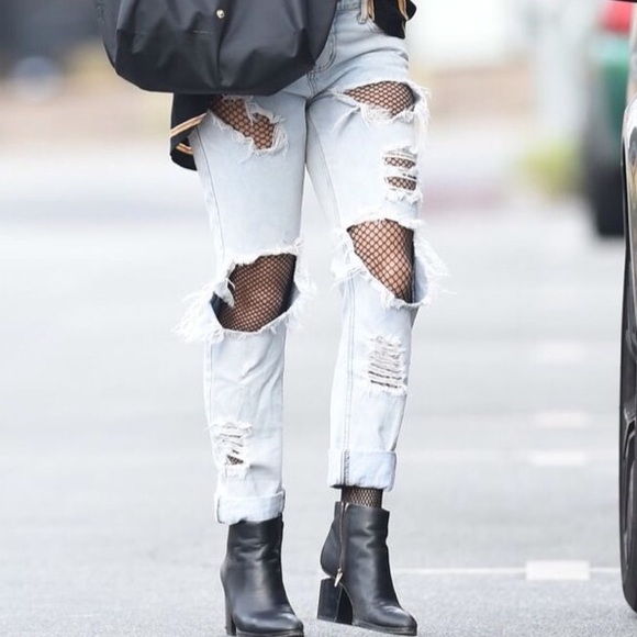 🆕 Small Diamond Fishnet Tights - Picture 4 of 7