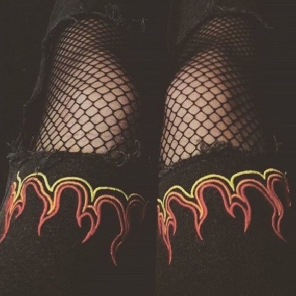 🆕 Small Diamond Fishnet Tights - Picture 5 of 7