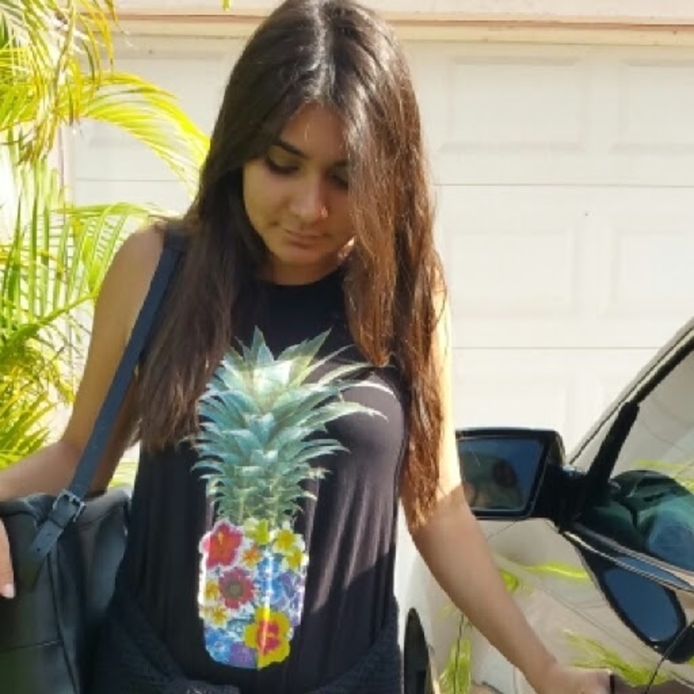 Meet your Posher, Adriana