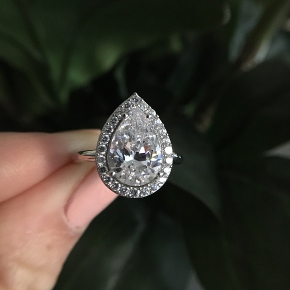 ring Jewelry - pear shaped engagement ring size 6