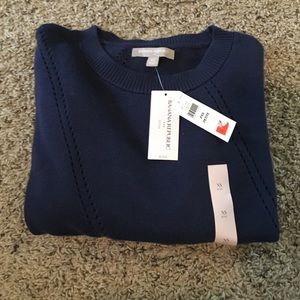 XS Petite navy sweater. Banana Republic. NWT