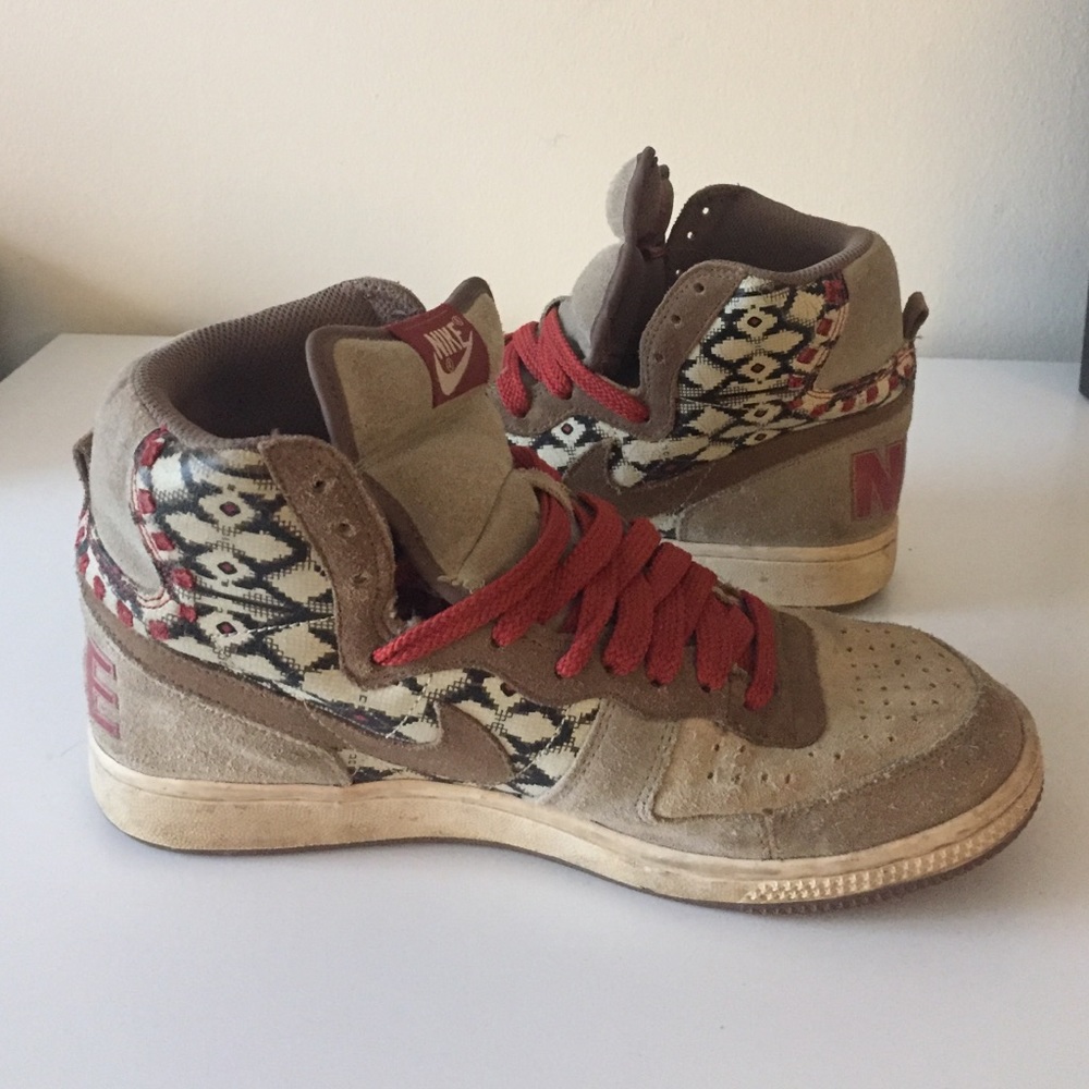 Women's High Top Nikes