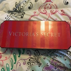 7 Victoria's Secret 7.5 ml each perfume gift set