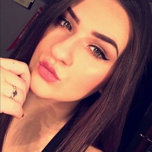 Meet your Posher, Tori