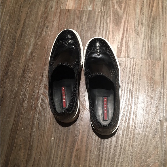 PRADA 99new only wearing out for two times - Picture 2 of 4