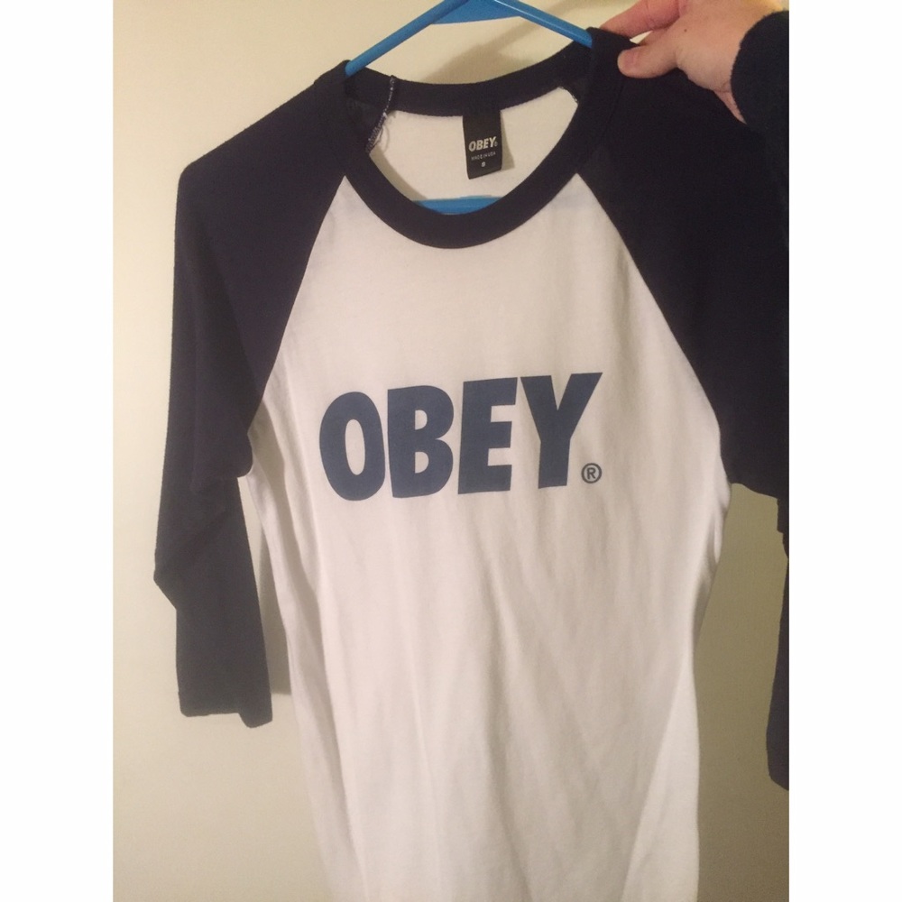 OBEY quarter sleeve shirt